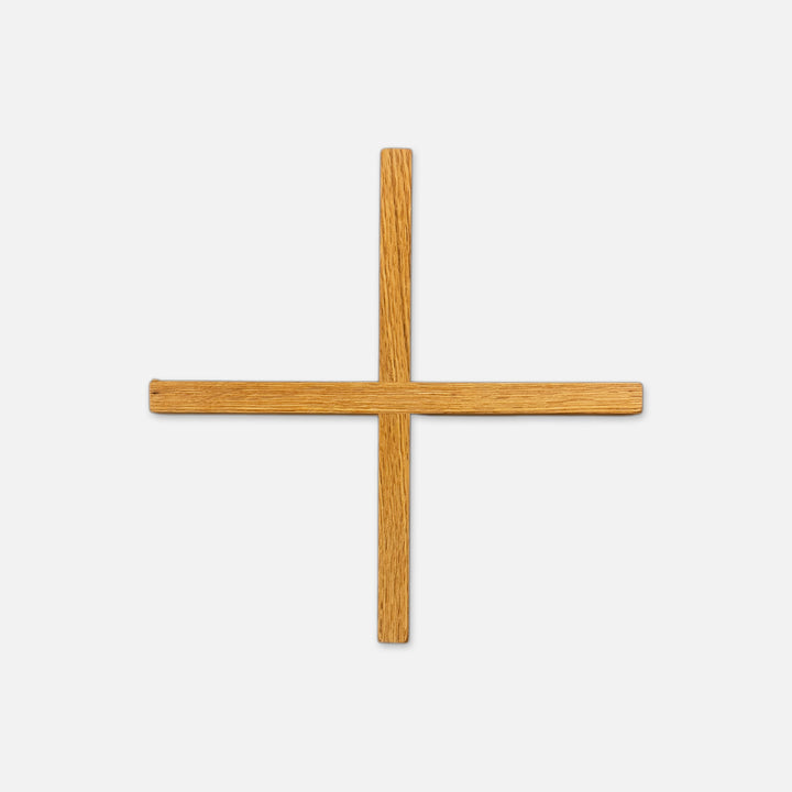 SMALL NATURAL RED OAK CROSS