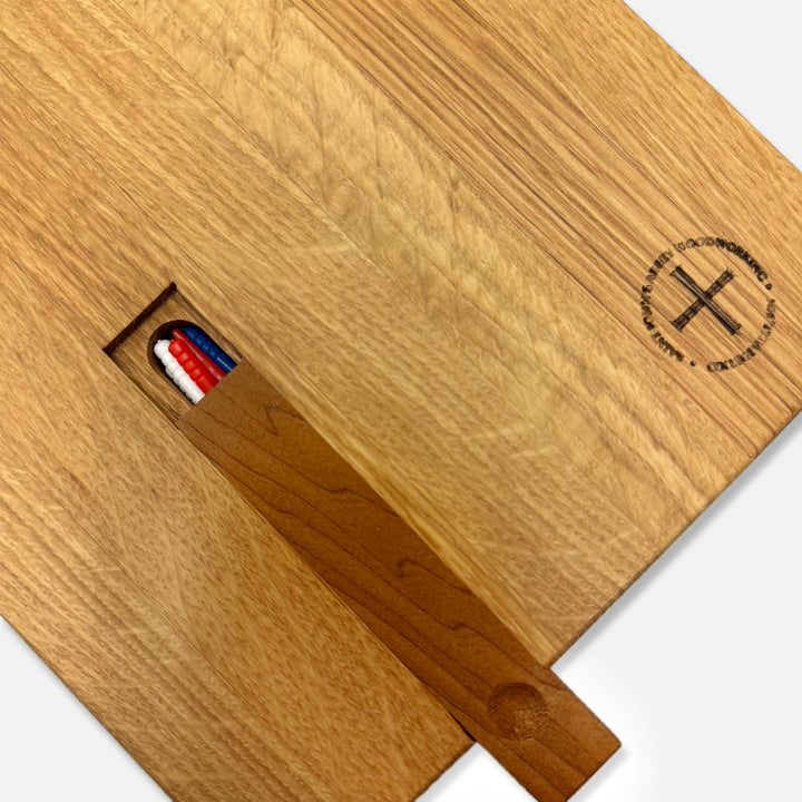 JOHNNIE RAT CRIBBAGE BOARD